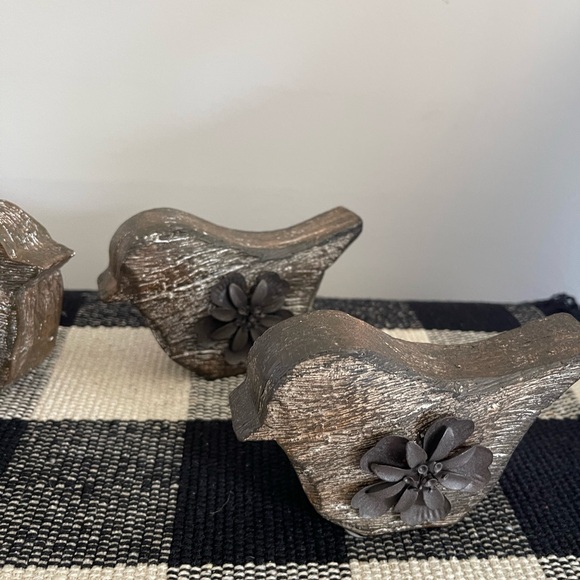 4 - Rustic Wooden Birds with Decorative Metal Details - Picture 5 of 6